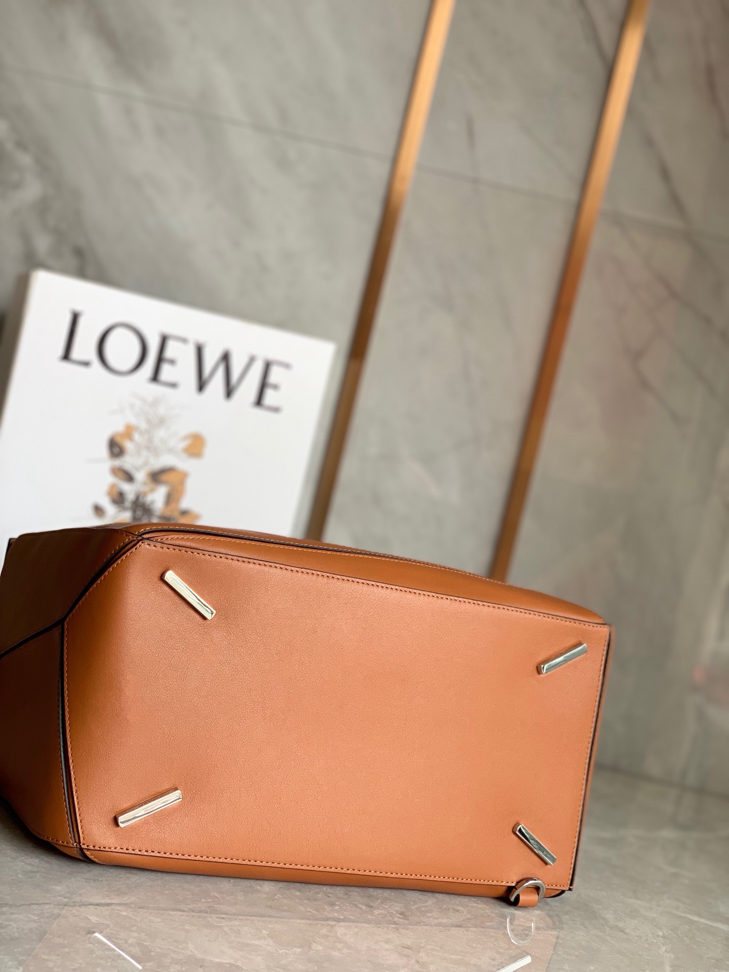 Loewe Large Puzzle Bag in Classic Calfskin Warm Desert